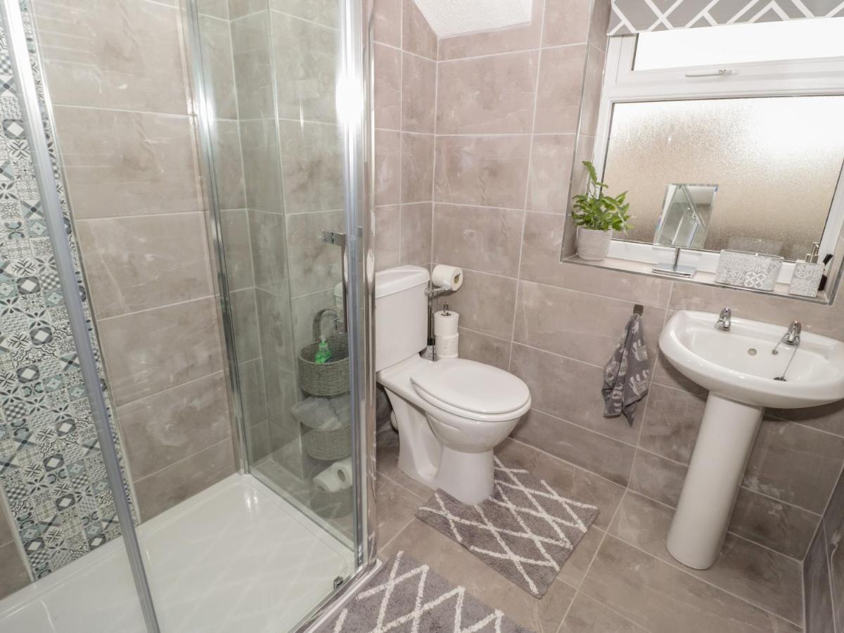 הוילה חלנדודנו 31 Lloyd Street West מראה חיצוני תמונה